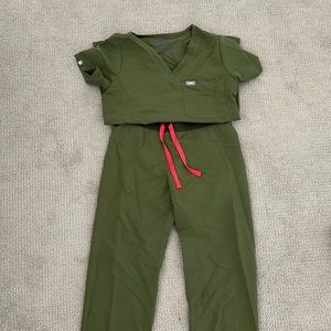 Figs Olive Green Scrub Set XS